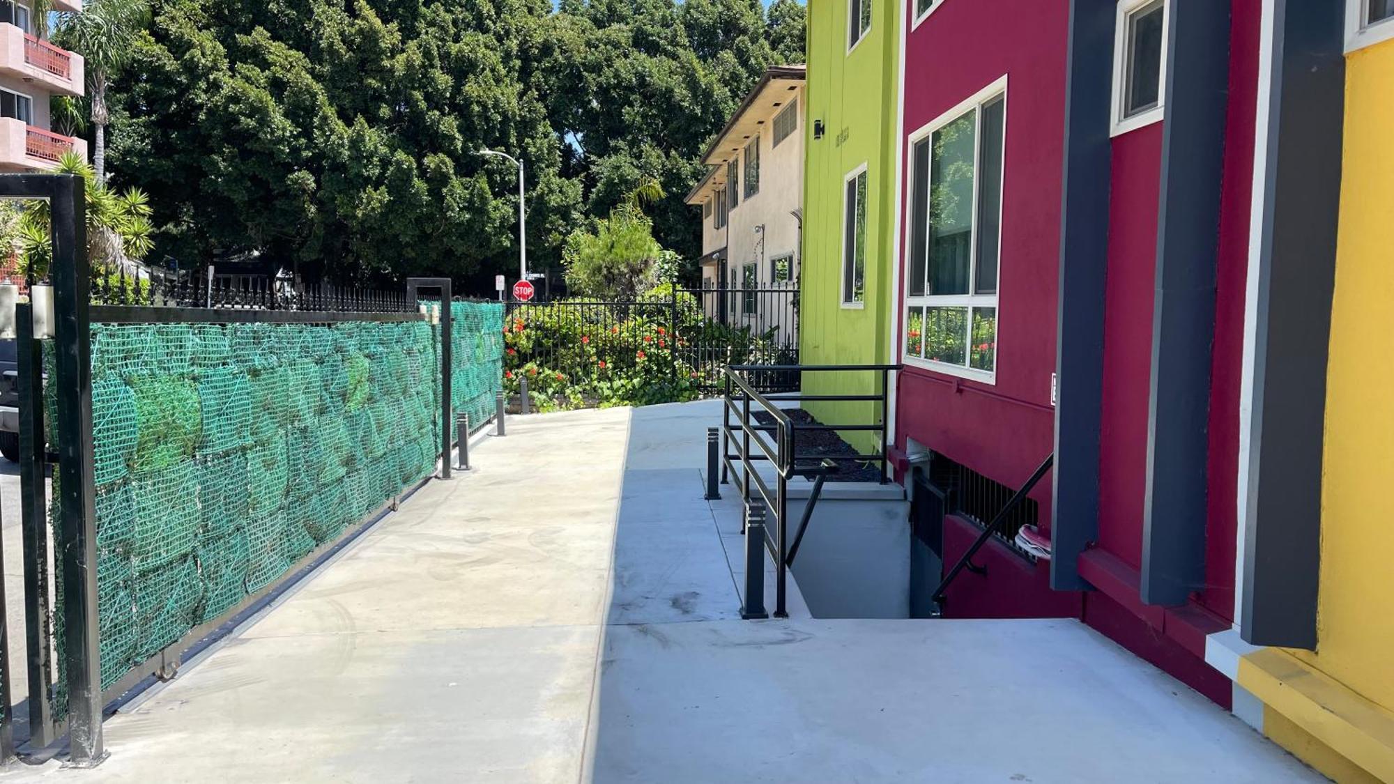 Quintessence Aparthotel Los Angeles Exterior photo
