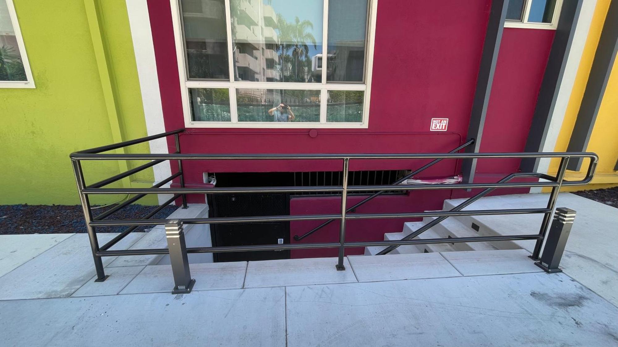 Quintessence Aparthotel Los Angeles Exterior photo