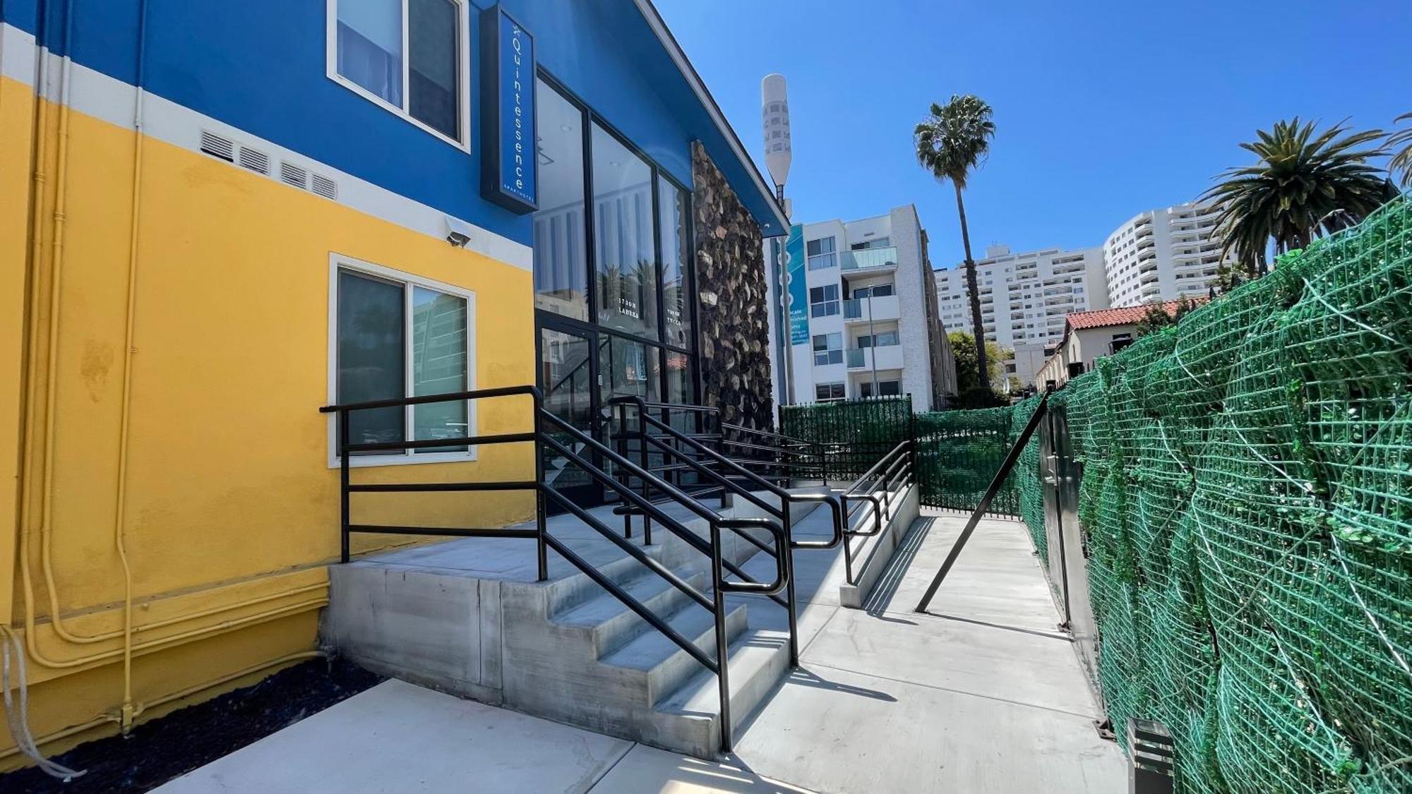 Quintessence Aparthotel Los Angeles Exterior photo