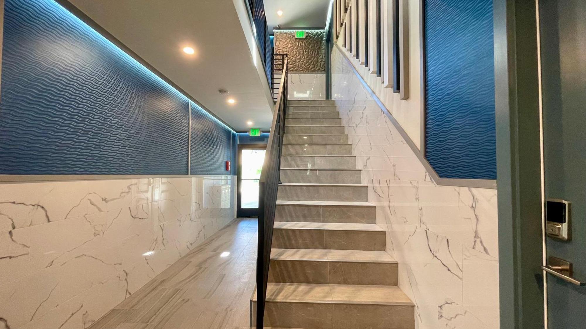 Quintessence Aparthotel Los Angeles Exterior photo