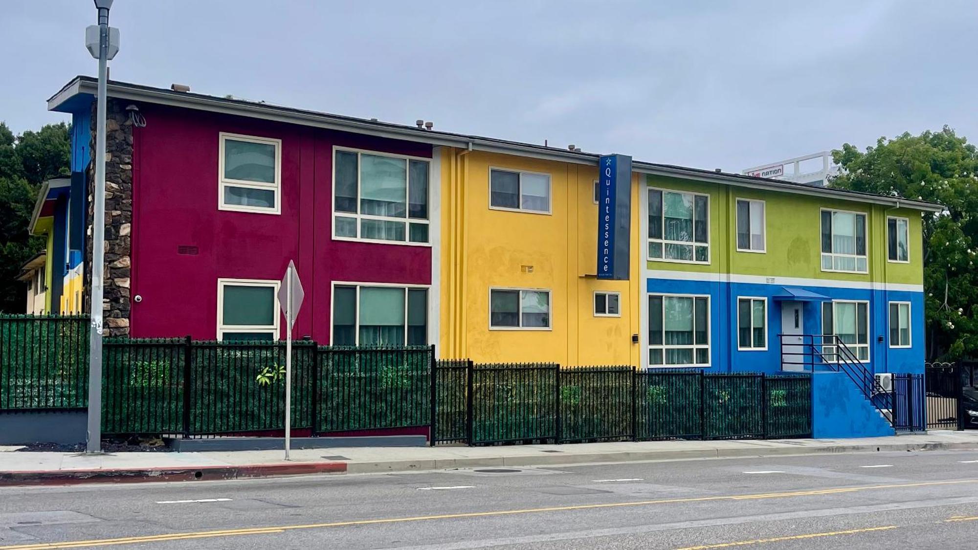 Quintessence Aparthotel Los Angeles Exterior photo